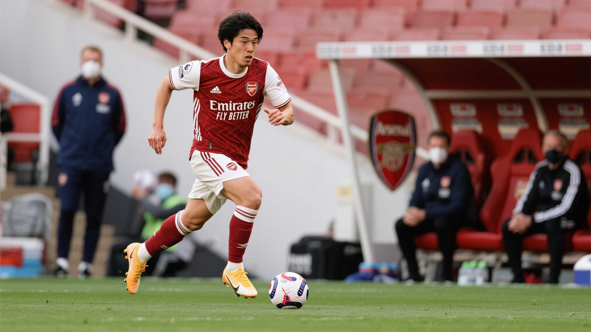 带领球队触 带领球队触